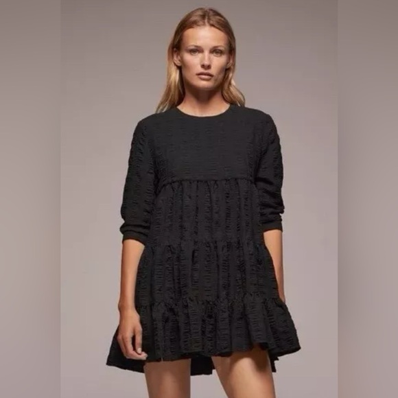 Zara Dresses & Skirts - Zara Elegant textured Black Women's Dress in size large